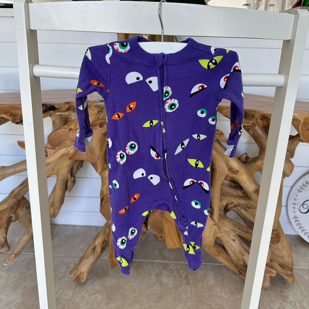 Halloween pajamas baby size 0-3 months Old Navy
